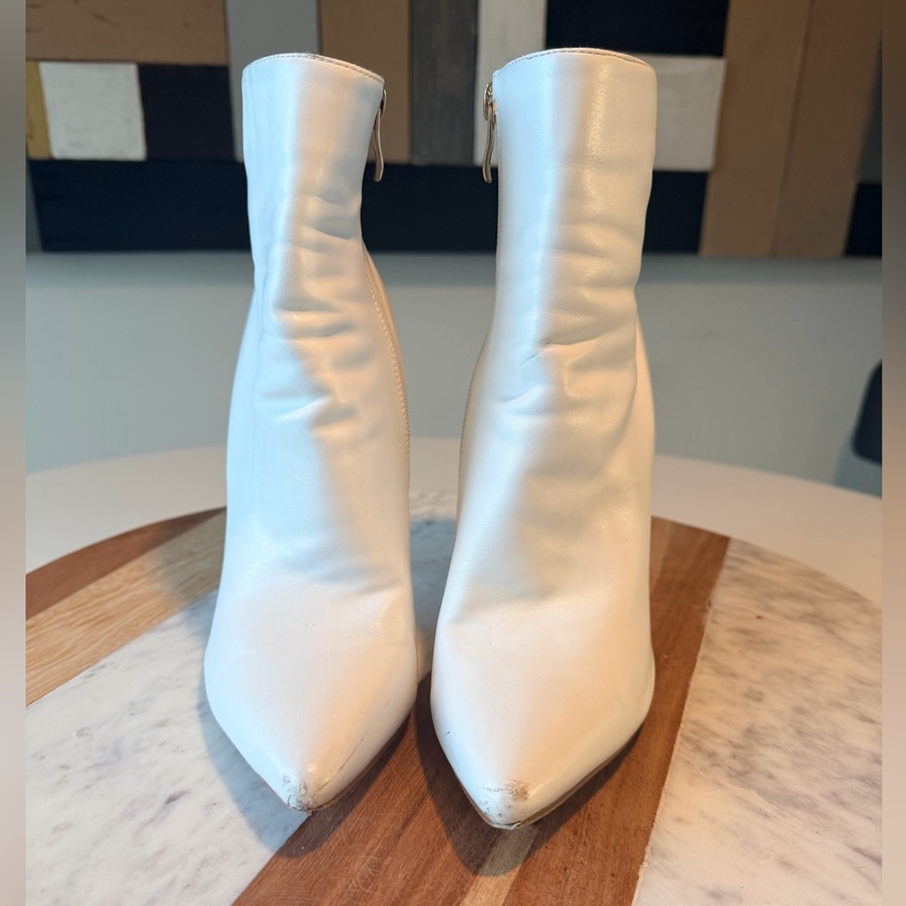 Elegant White High Heel Boots